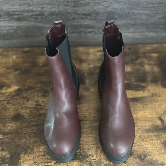 Mia Chelsea Lug Boot in Burgundy, Size 6.5. New!!! - Picture 5 of 15